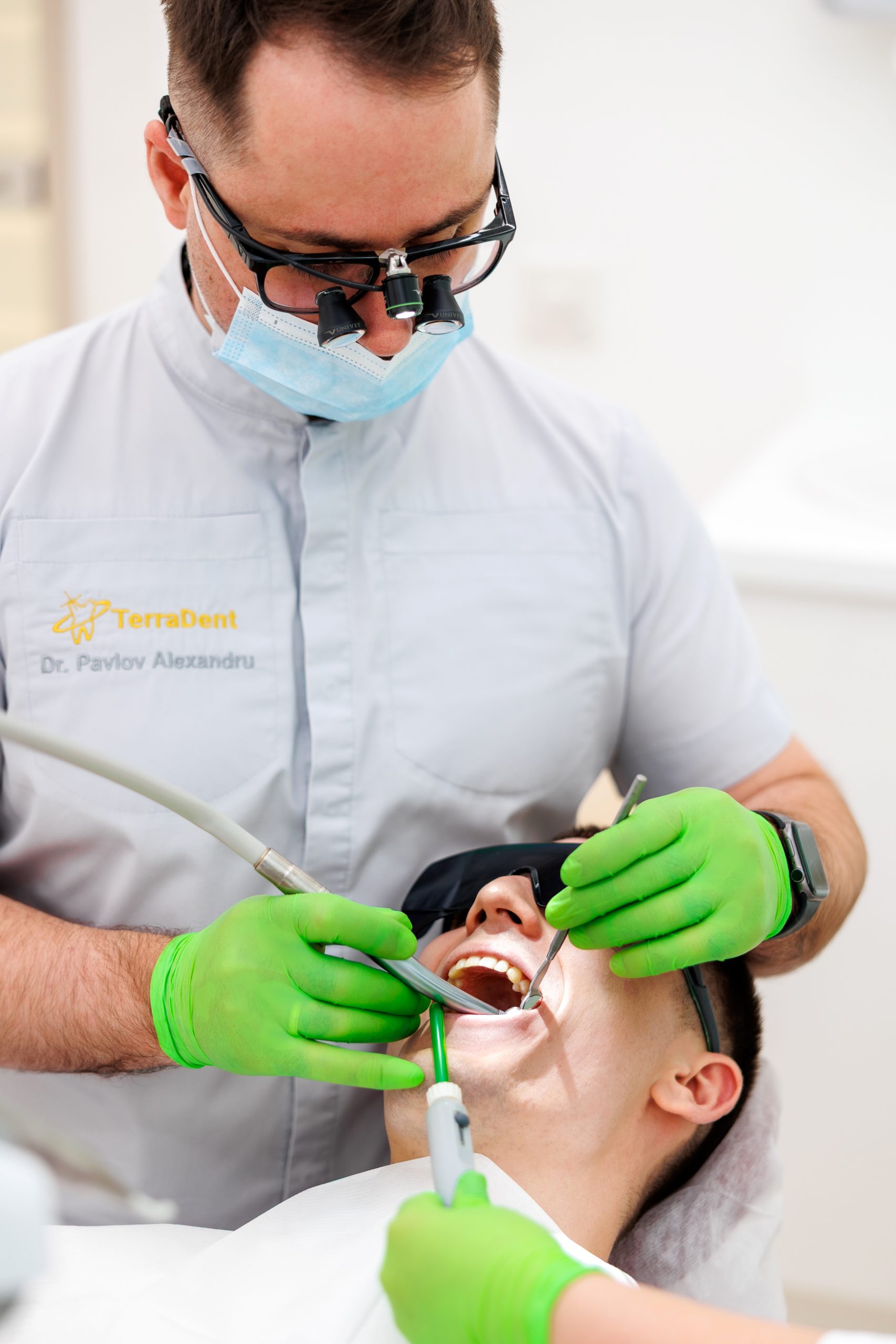 Зубное протезирование